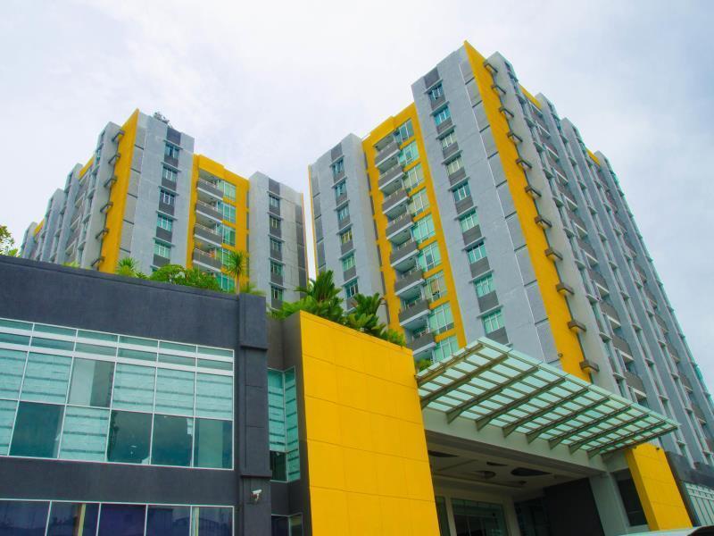 Royal Condotel 4* Medan