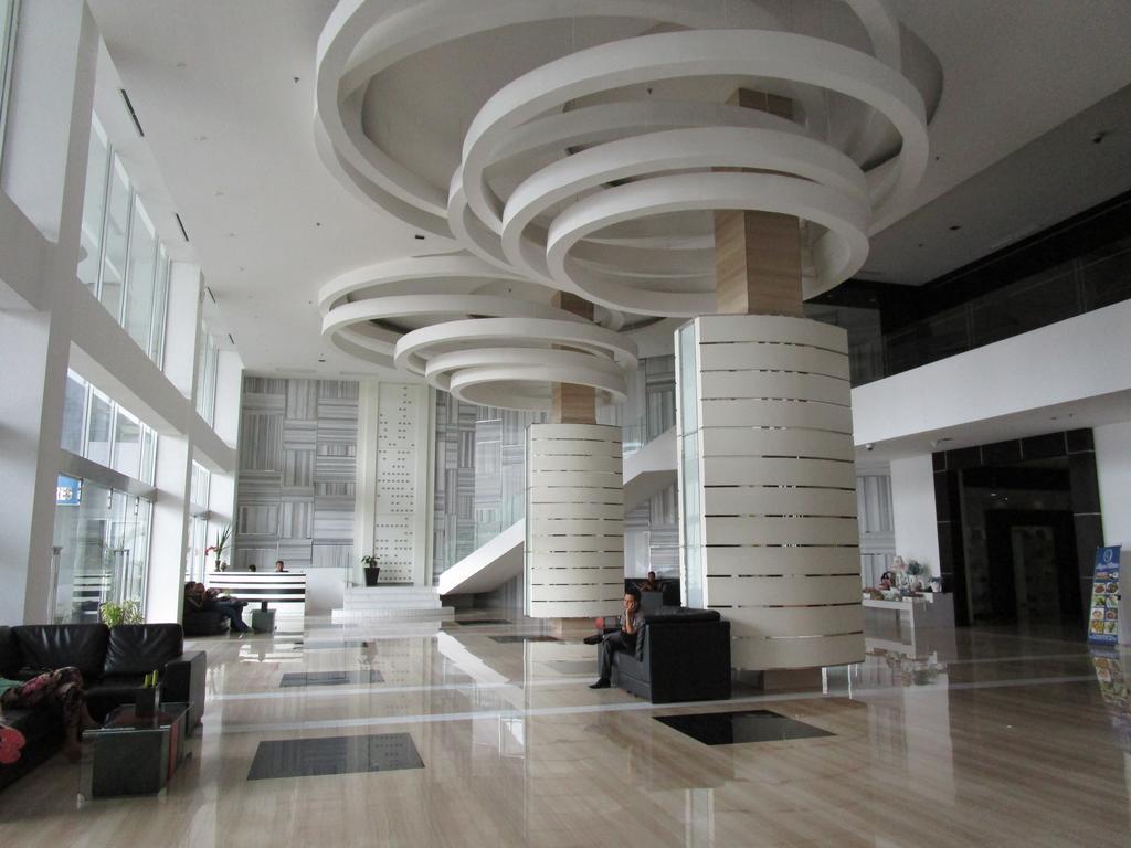 Royal Condotel 4*