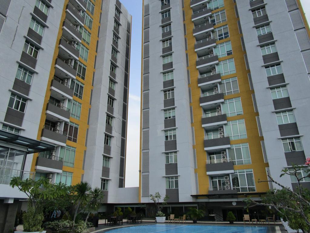 Royal Condotel Aparthotel 4*