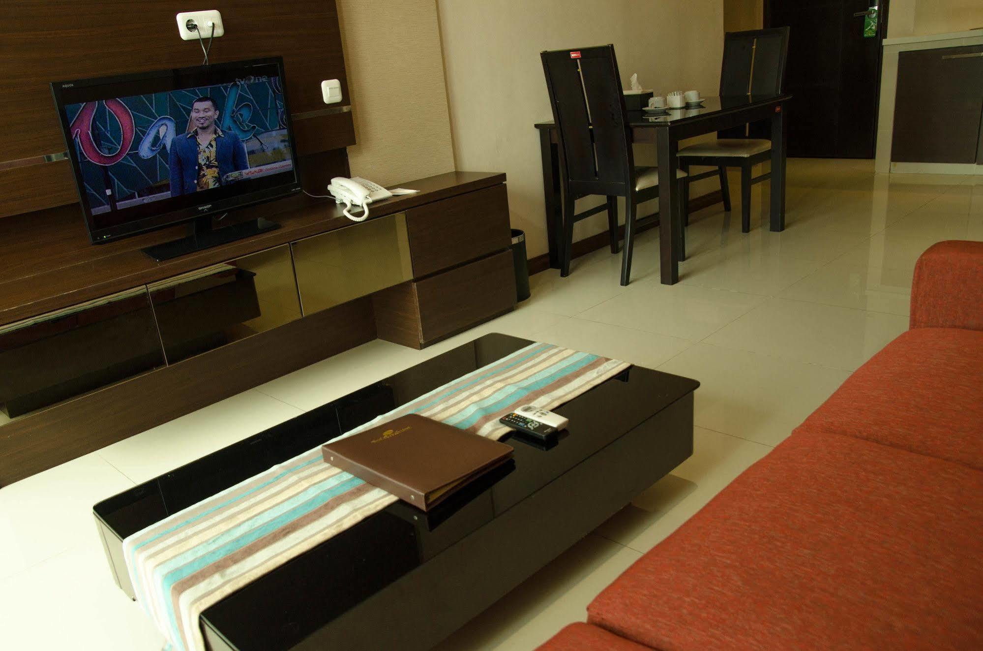 Royal Condotel Medan
