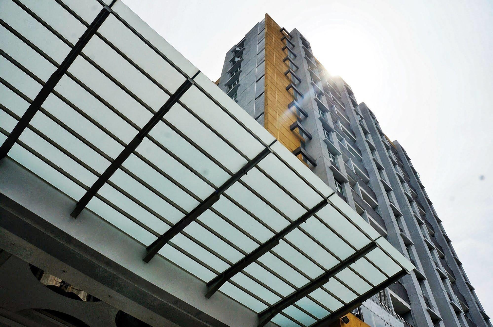 Royal Condotel Medan