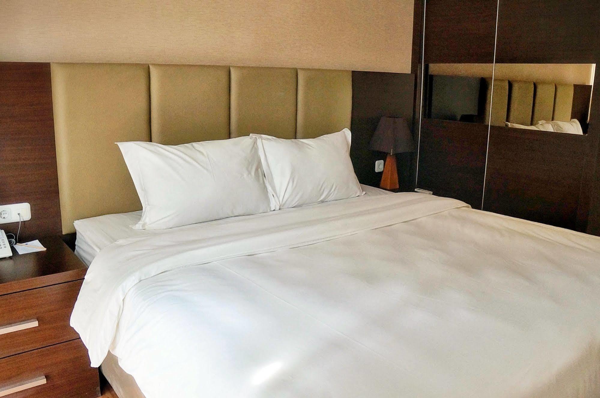 Royal Condotel Aparthotel Medan