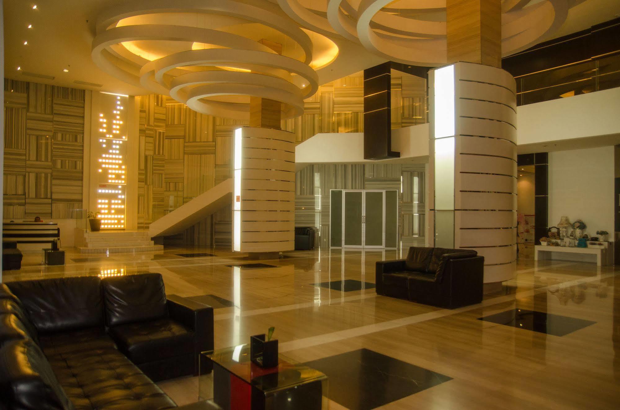 Aparthotel Royal Condotel 4*