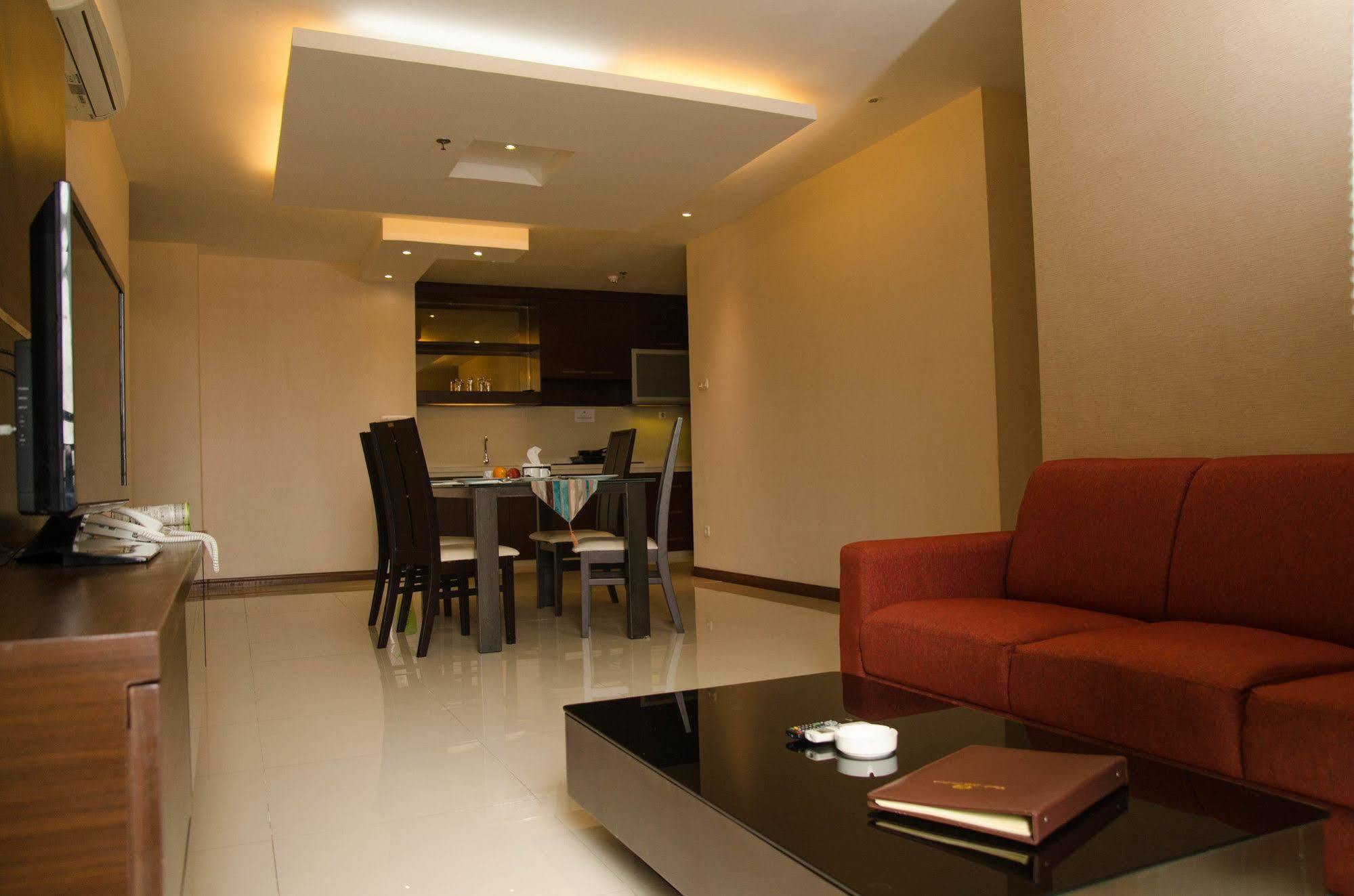 Royal Condotel Medan